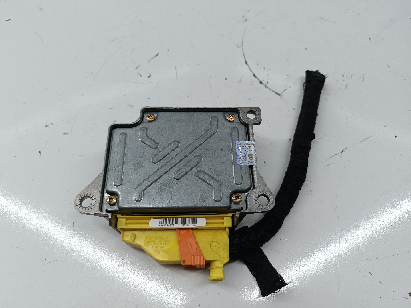 Centralina des coussins gonflables AUDI A3 (8L1) | 96 - 06 Imagem-1