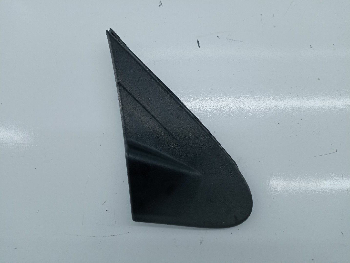 Acabamento externo do retrovisor direito MITSUBISHI SPACE STAR Veículo multiuso (DG_A) | 98 - 04