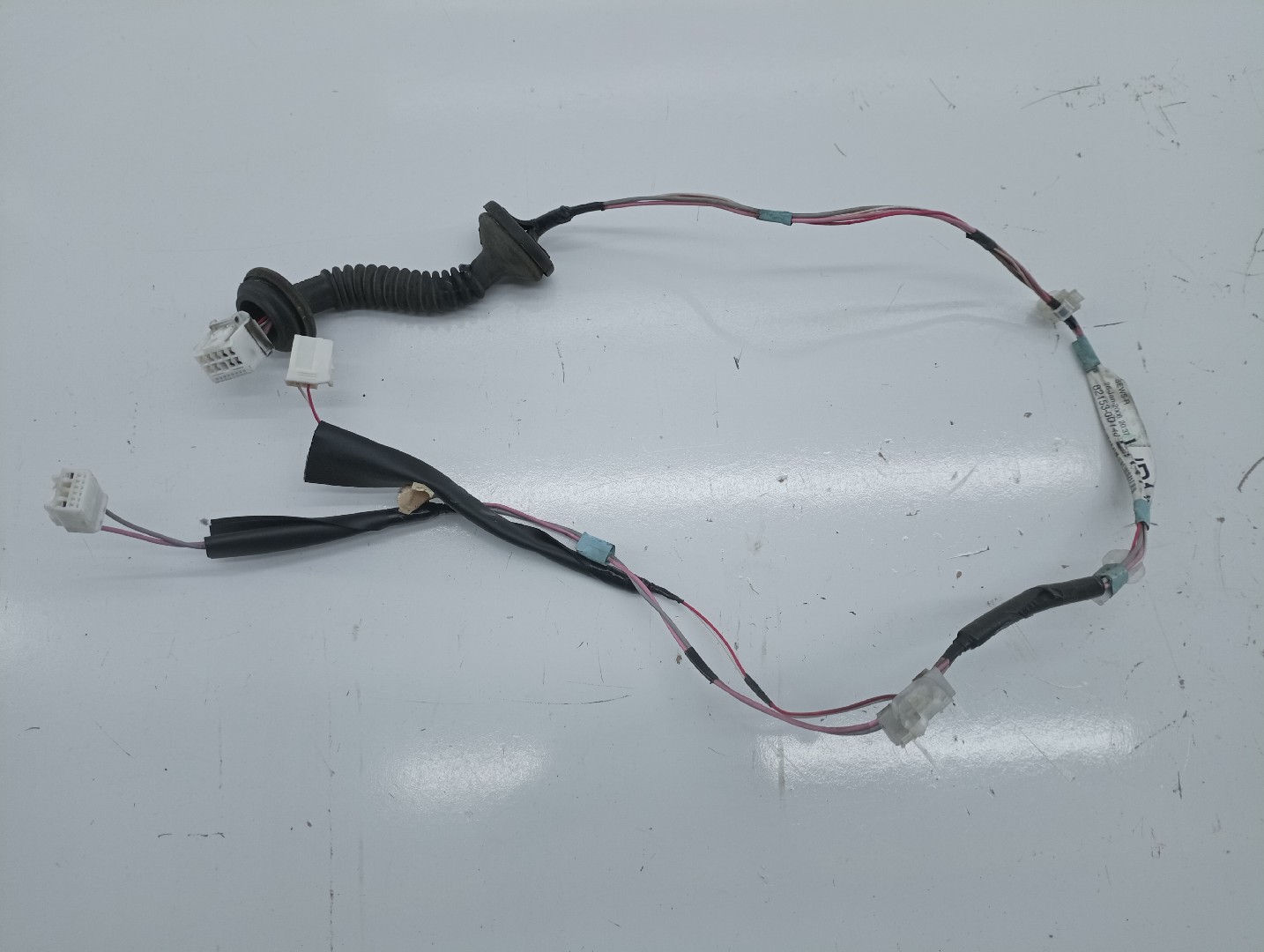 Instalação eléctrica porta trás direita TOYOTA YARIS (_P9_) | 05 - 14 Imagem-4