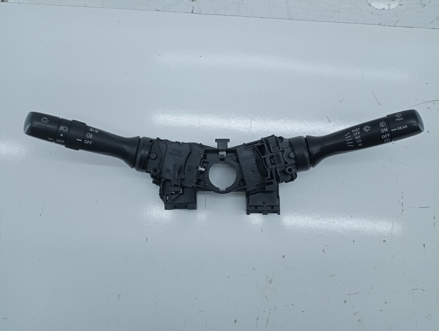 Comutador de Luzes /Piscas /Limpa Para-Brisas TOYOTA YARIS (_P9_) | 05 - 14