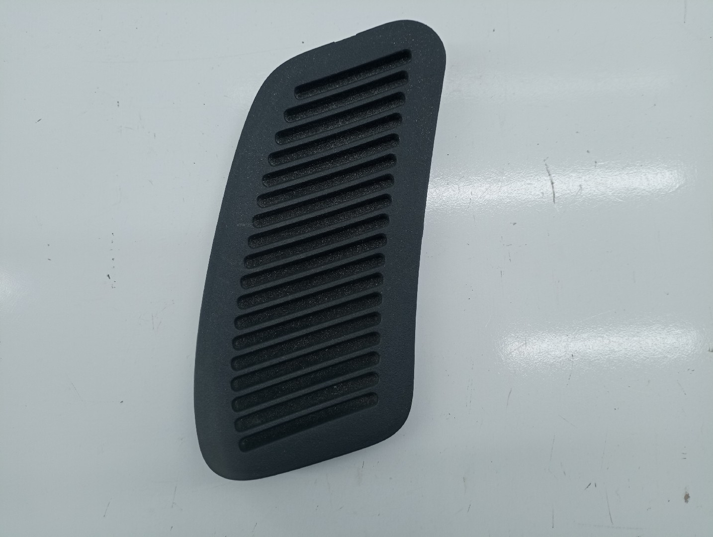 Acabamento de mala TOYOTA YARIS (_P9_) | 05 - 14