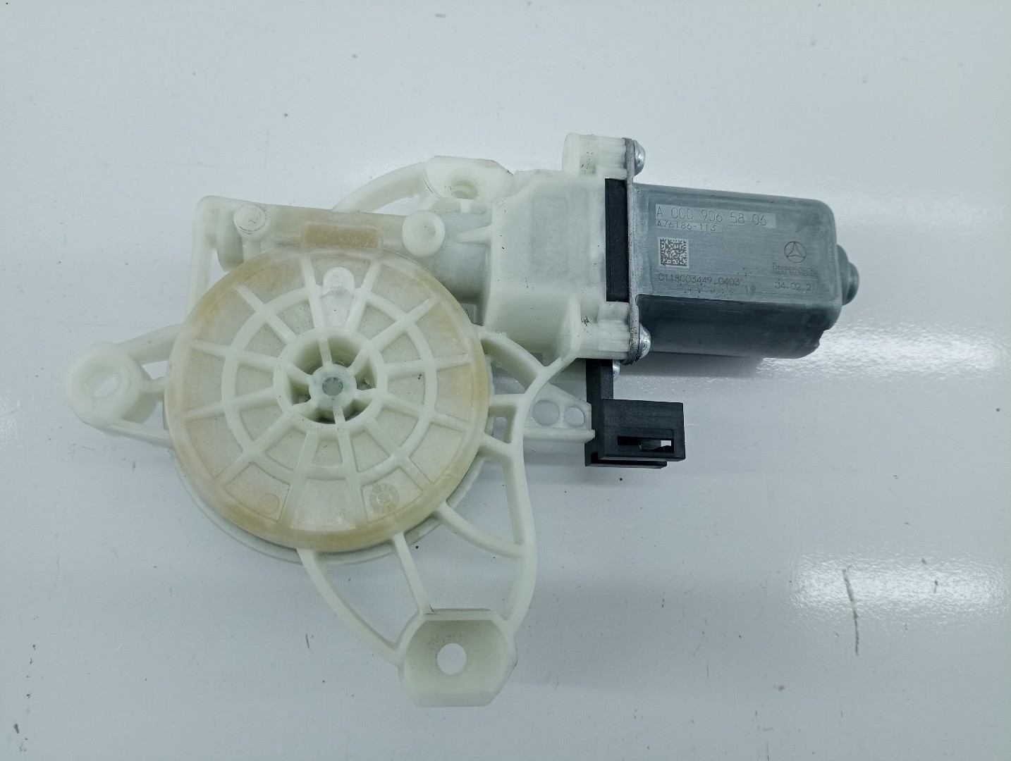 Motor de vidro frente esquerdo MERCEDES-BENZ CLA Shooting Brake (X117) | 15 - 19