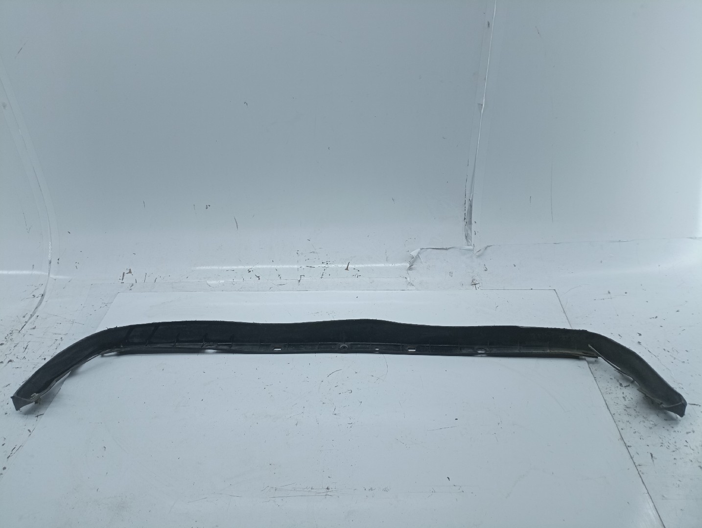 Lip de para-choques frontal VOLKSWAGEN GOLF II (19E, 1G1) | 83 - 92 Imagem-1