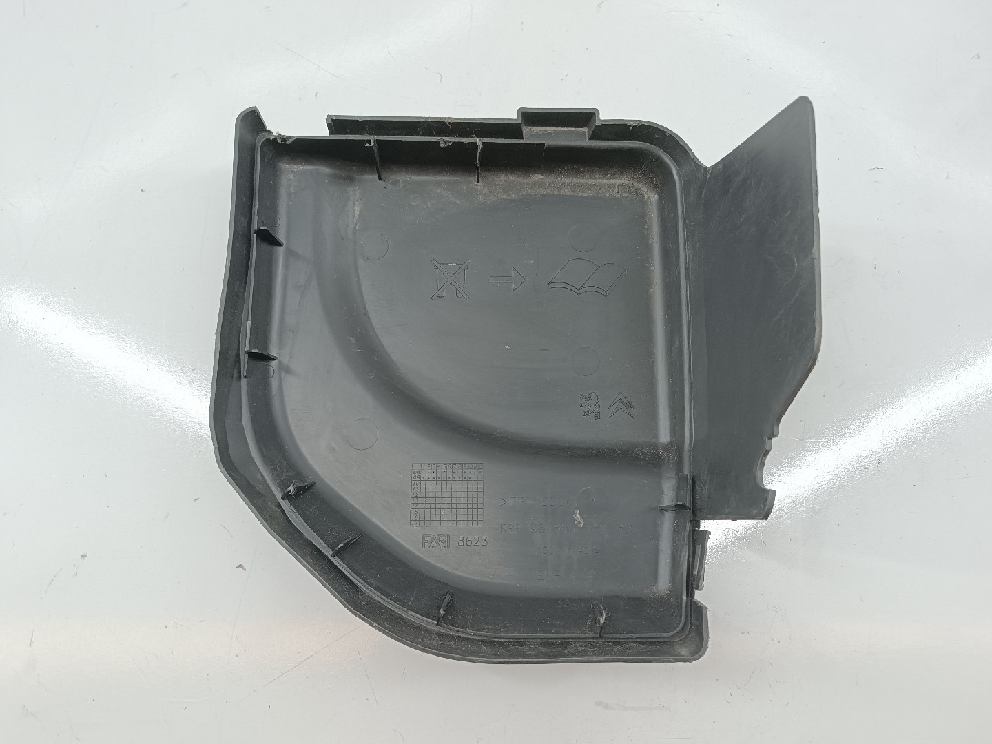 Tampa de caixa de fusiveis PEUGEOT 308 I (4A_, 4C_) | 07 - 16 Imagem-2
