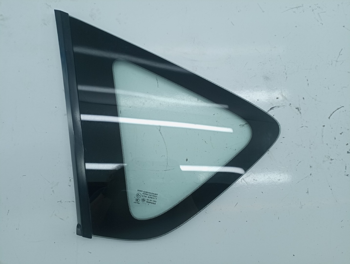Vidro Traseiro Pequeno Esquerdo MAZDA 3 (BK) | 03 - 09 Imagem-6