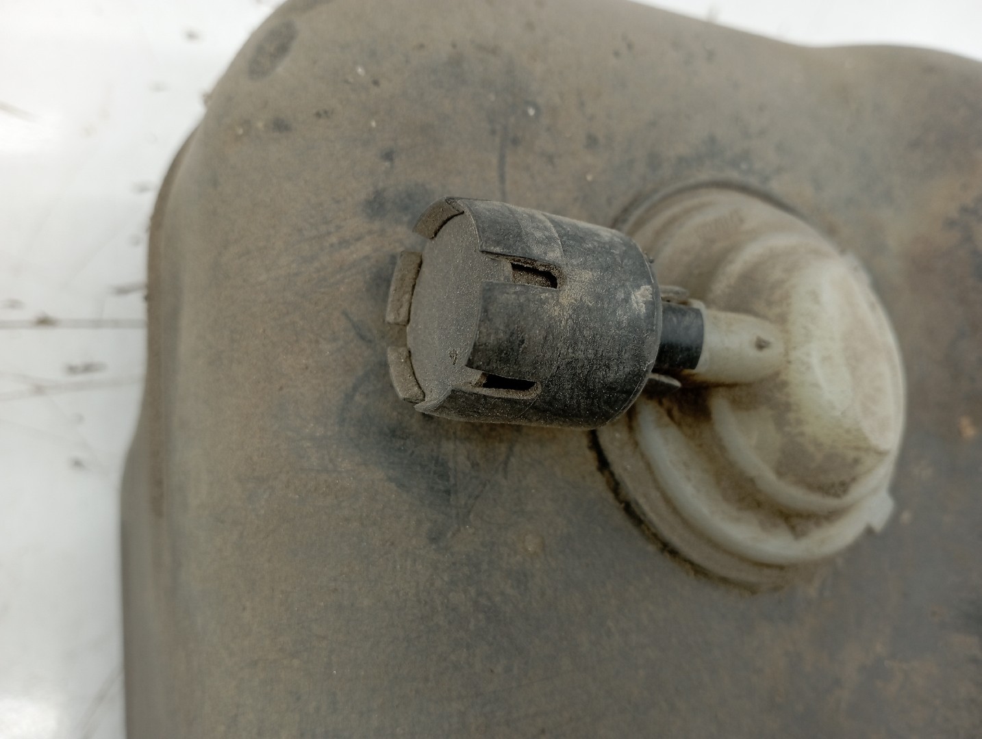 Depósito de Combustível FORD TRANSIT CONNECT (P65_, P70_, P80_) | 02 -  Imagem-1