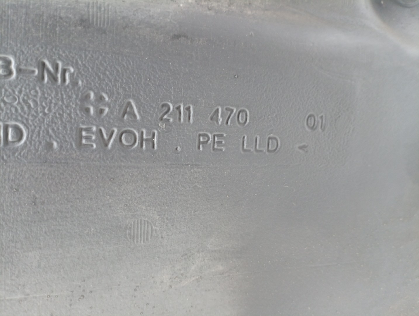 Depósito de Combustível MERCEDES-BENZ E-CLASS T-Model (S211) | 03 - 09 Imagem-2