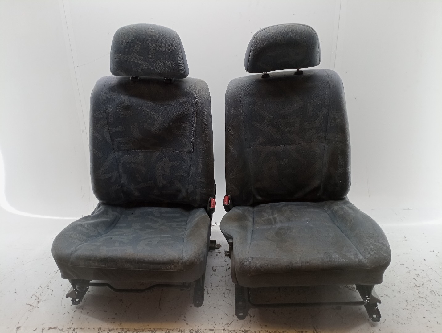 Conjunto de 2 bancos MITSUBISHI SPACE STAR Veículo multiuso (DG_A) | 98 - 04