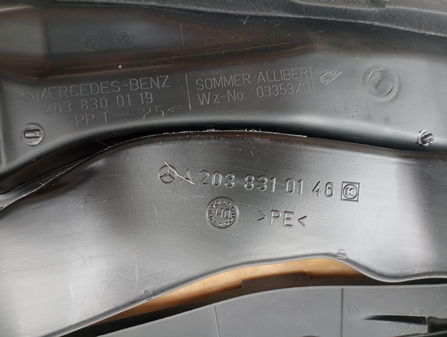 Tablier com airbag de passageiro MERCEDES-BENZ C-CLASS (W203) | 00 - 07 Imagem-7