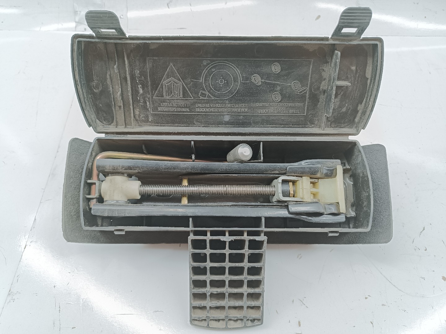 Kit pneu suplente PEUGEOT 206 Hatchback (2A/C) | 98 - 12 Imagem-2
