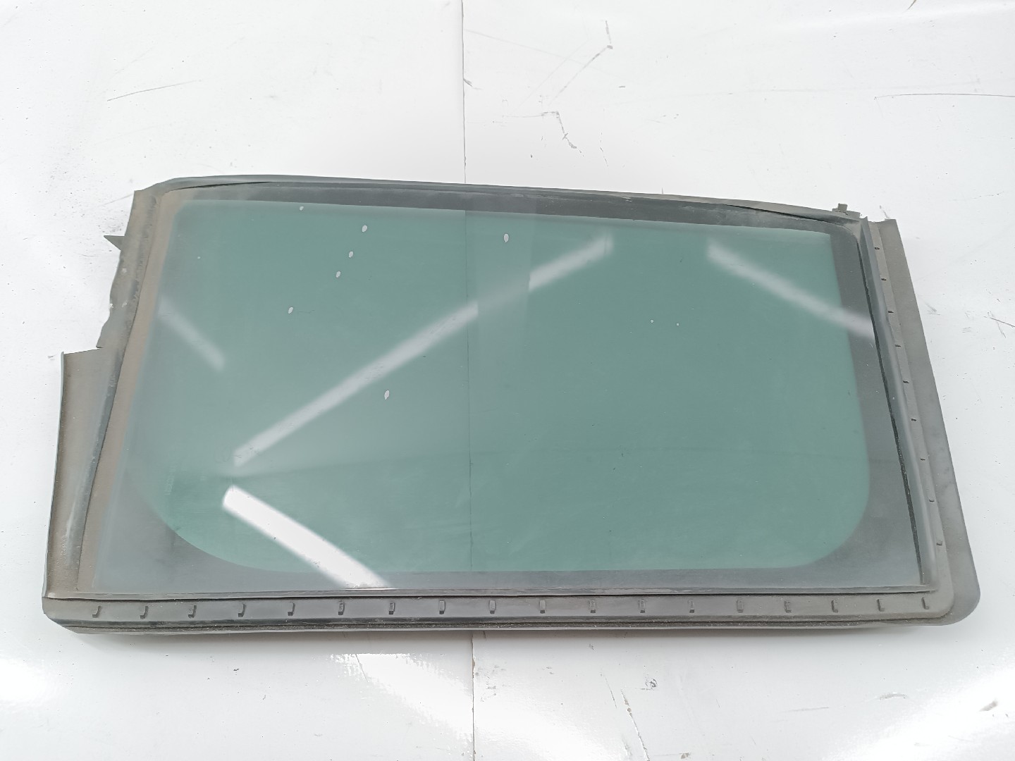 Vidro Traseiro Pequeno Esquerdo MAZDA 5 (CR19) | 05 - 10 Imagem-1