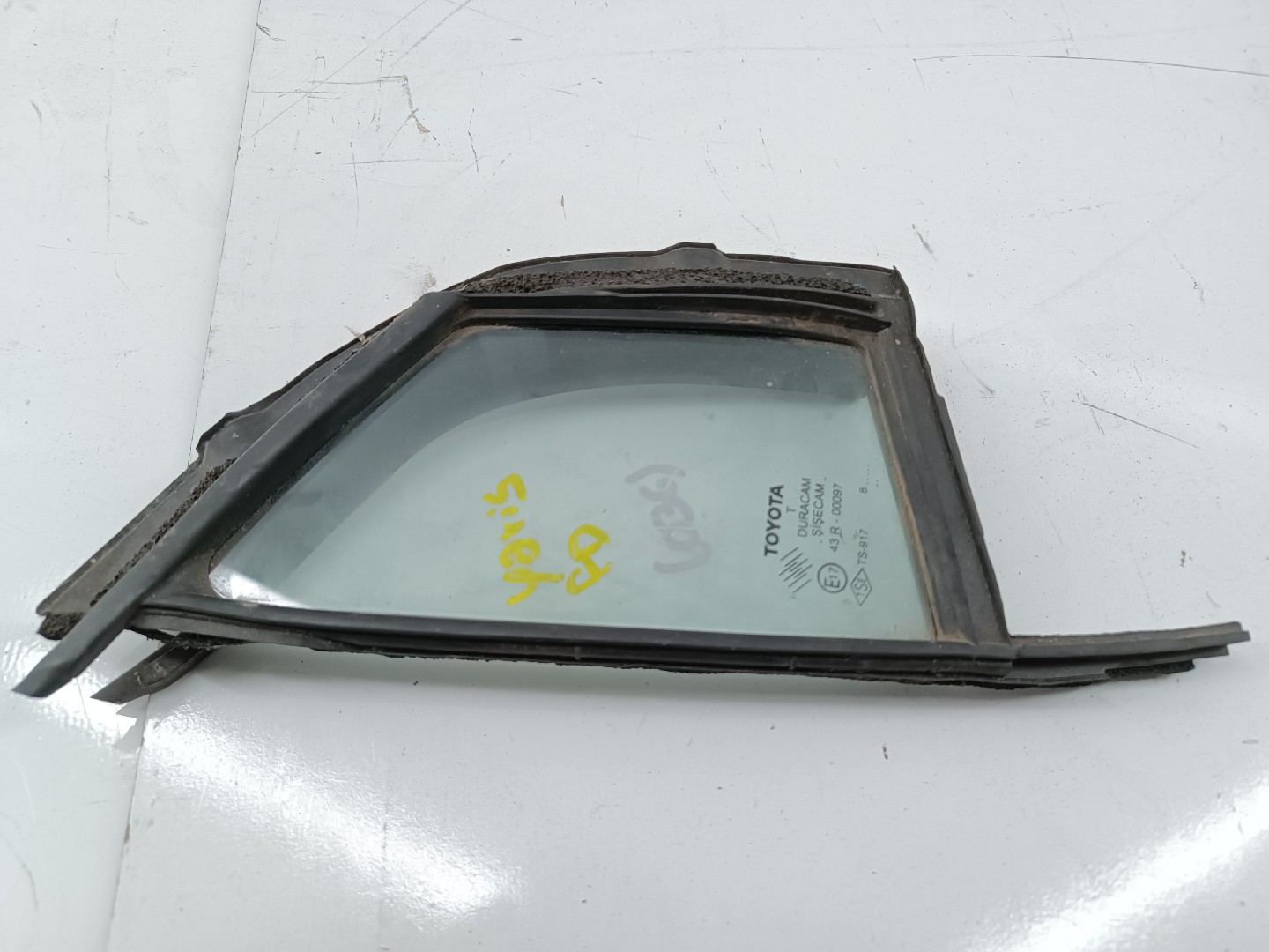 Vidro Triangular Frente Direito TOYOTA YARIS (_P9_) | 05 - 14 Imagem-1