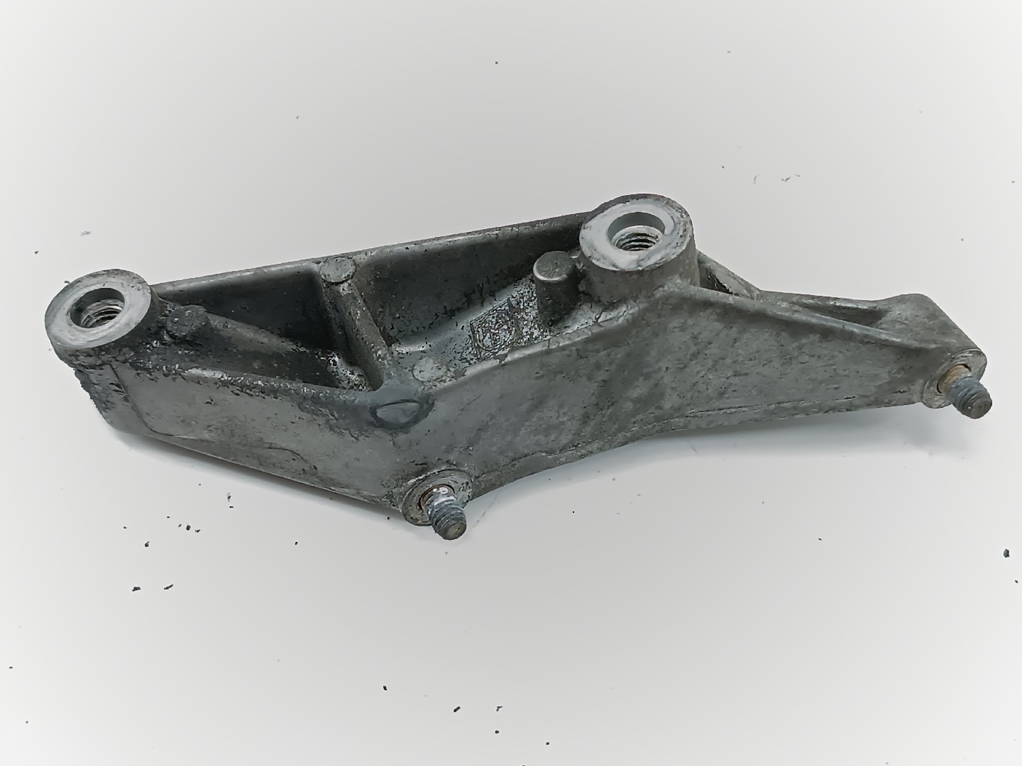Apoio/Suporte da bomba direção MERCEDES-BENZ 190 (W201) | 82 - 93