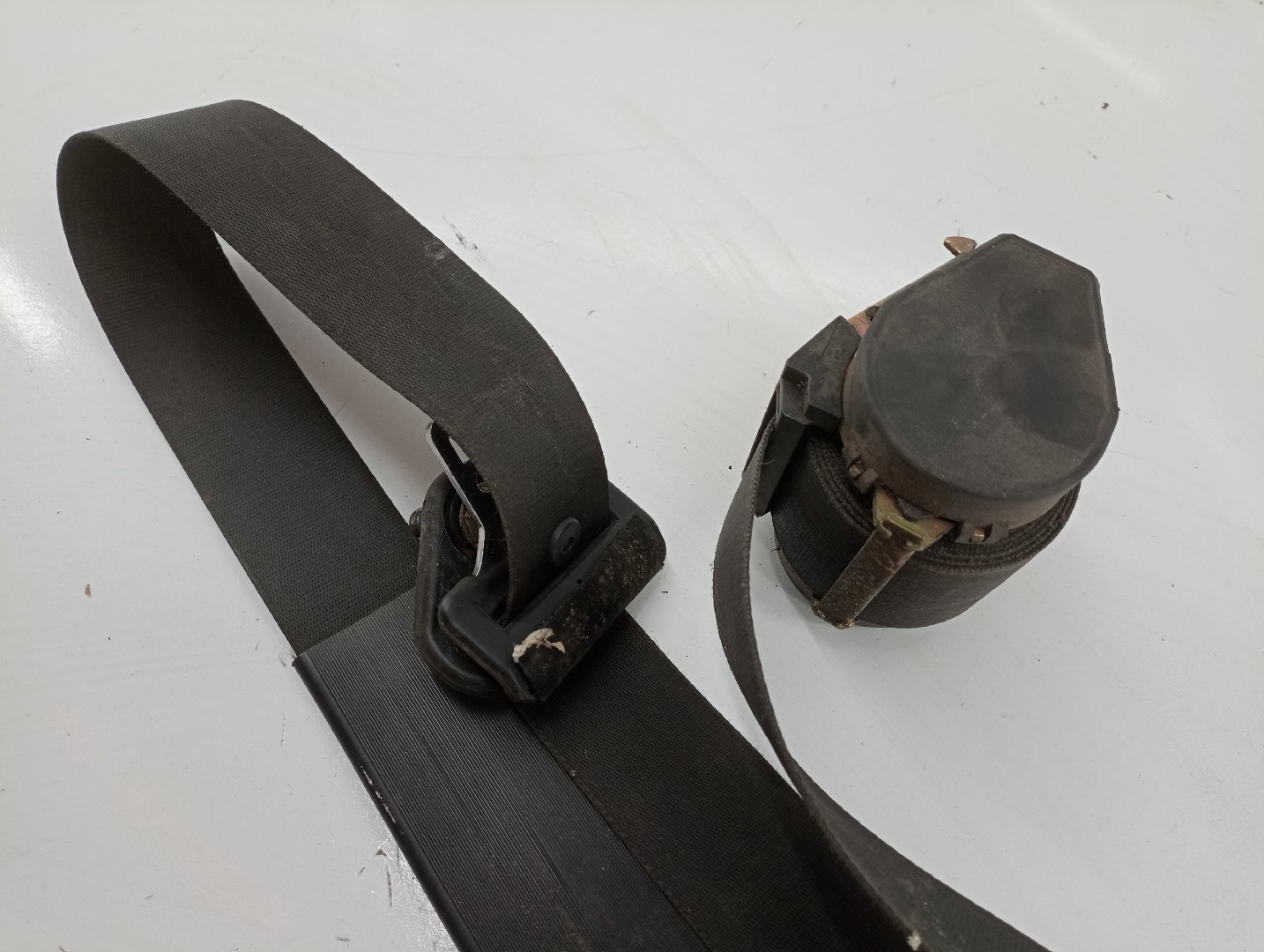 Cinto Frente Direito FORD TRANSIT CONNECT (P65_, P70_, P80_) | 02 -  Imagem-1