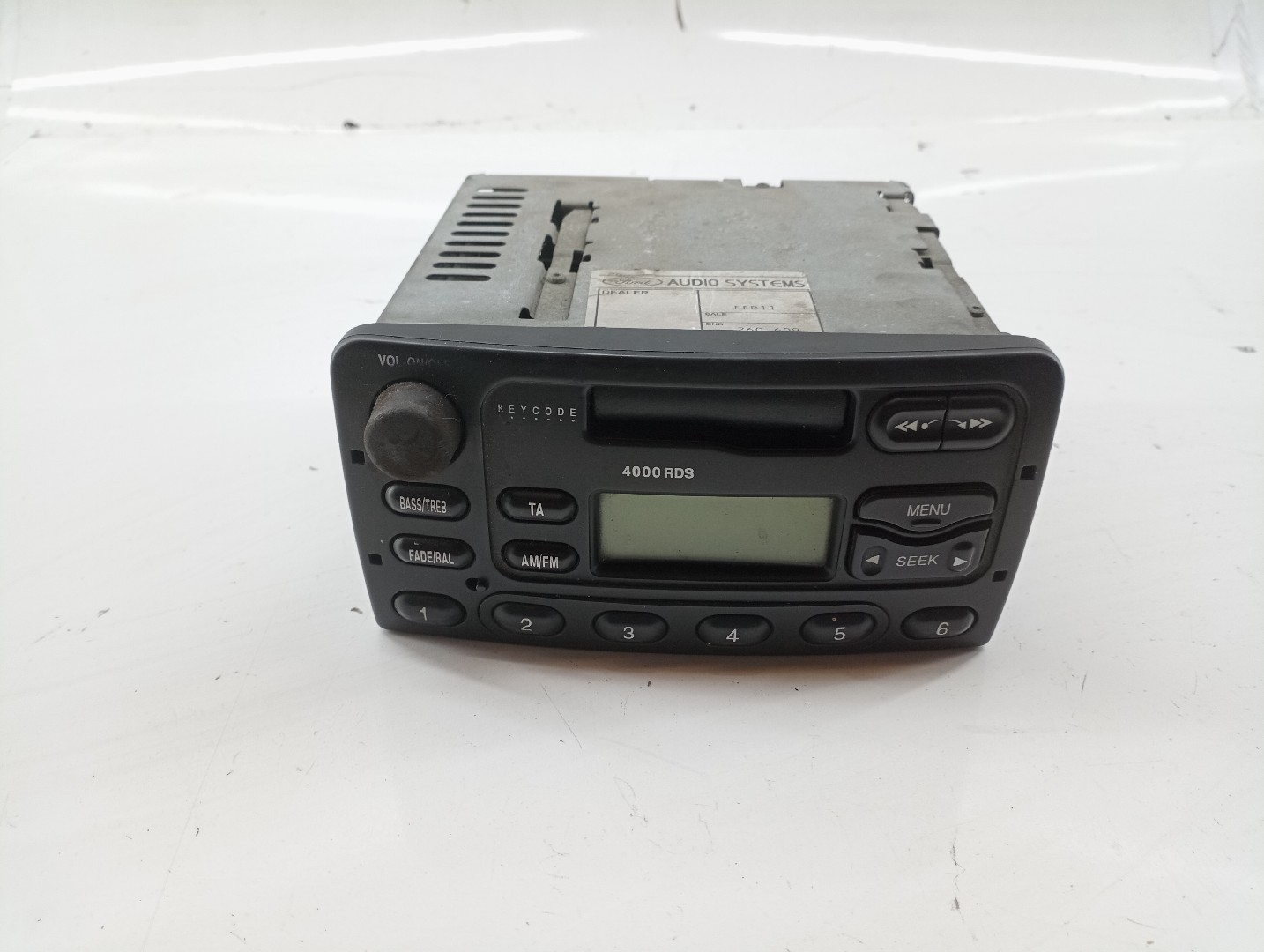 Rádio FORD TRANSIT CONNECT (P65_, P70_, P80_) | 02 -  Imagem-1