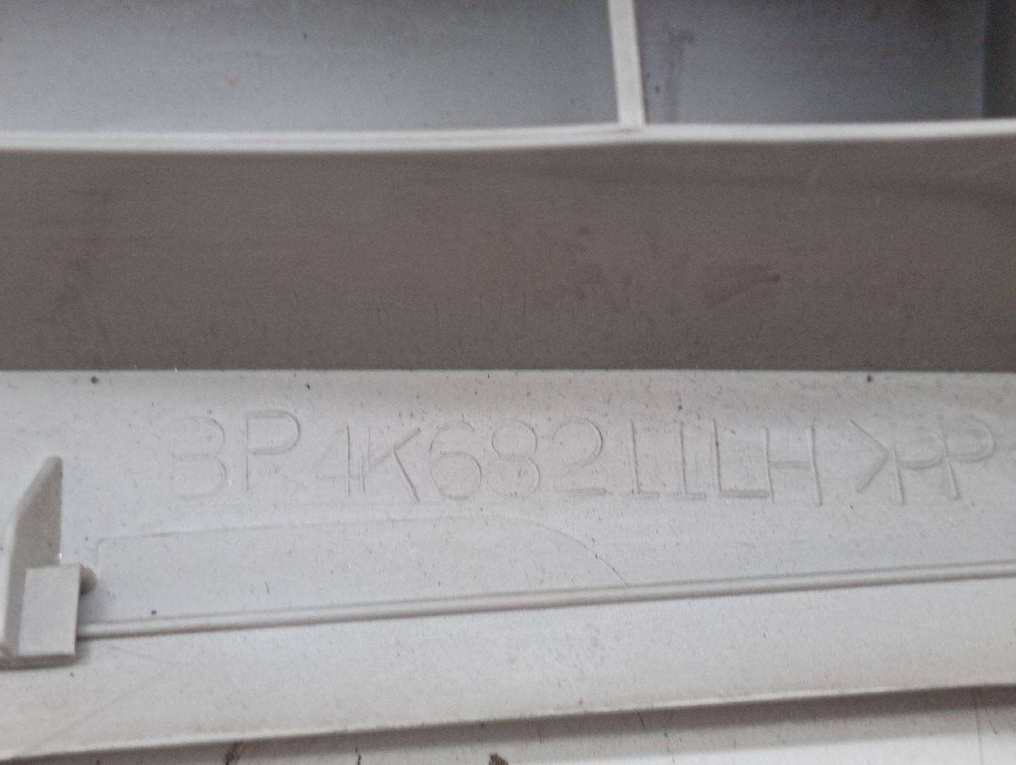 Acabamento de pilar superior do cinto MAZDA 3 (BK) | 03 - 09 Imagem-2