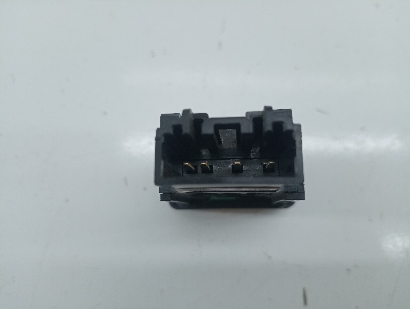 Botão dos 4 piscas MAZDA 3 (BK) | 03 - 09 Imagem-3