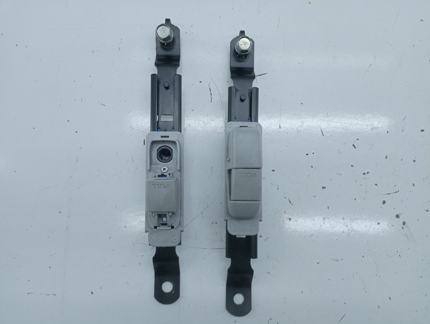 Regulador de altura de cinto MAZDA 3 (BK) | 03 - 09