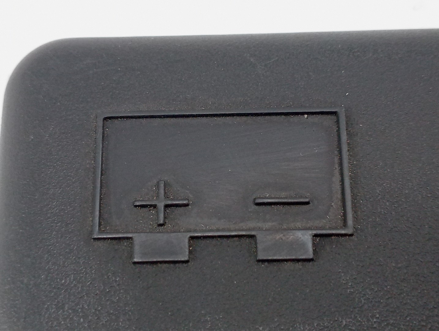 Tampa de bateria MAZDA 3 (BK) | 03 - 09 Imagem-1