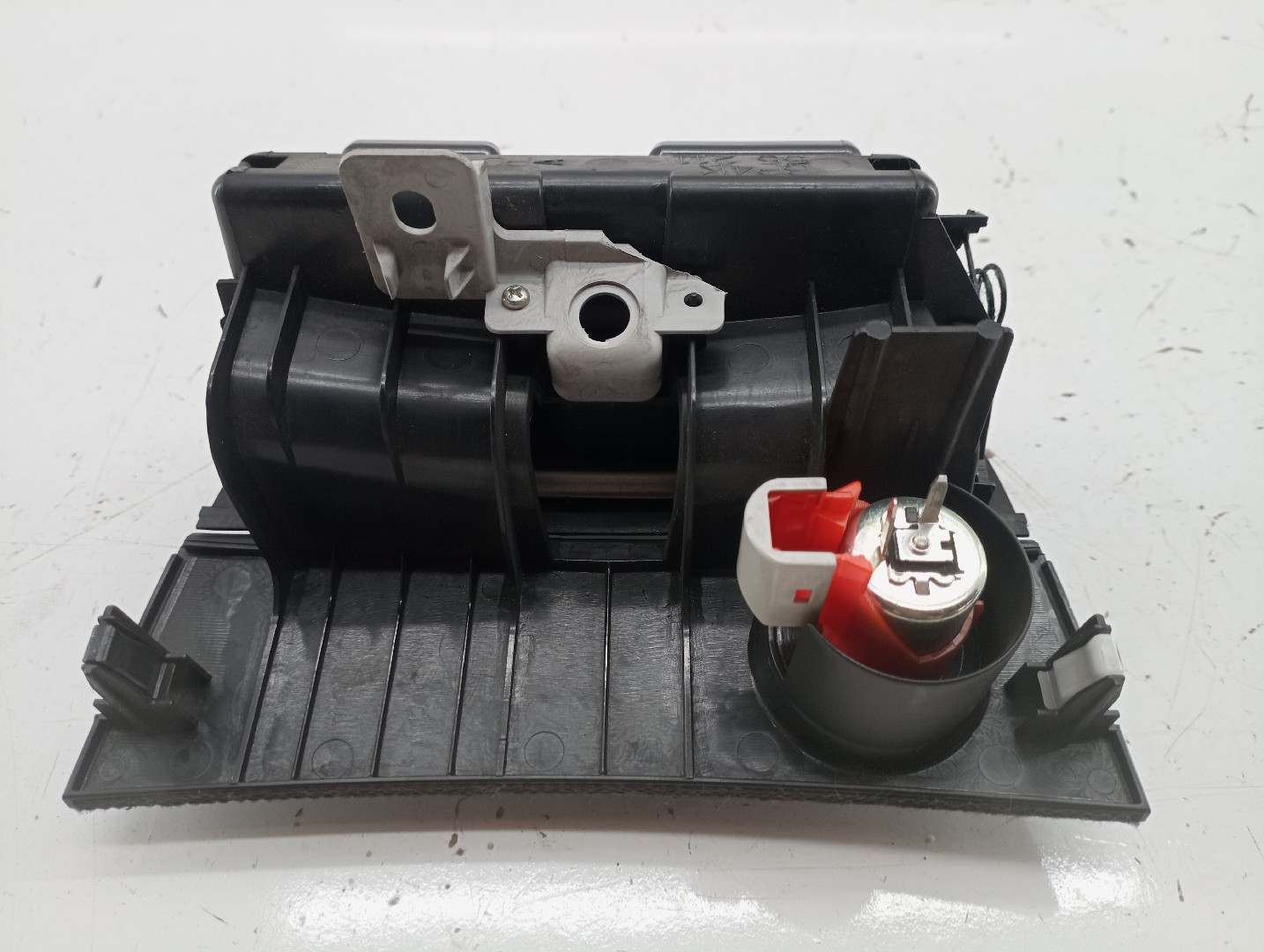 Cinzeiro MAZDA 3 (BK) | 03 - 09 Imagem-1