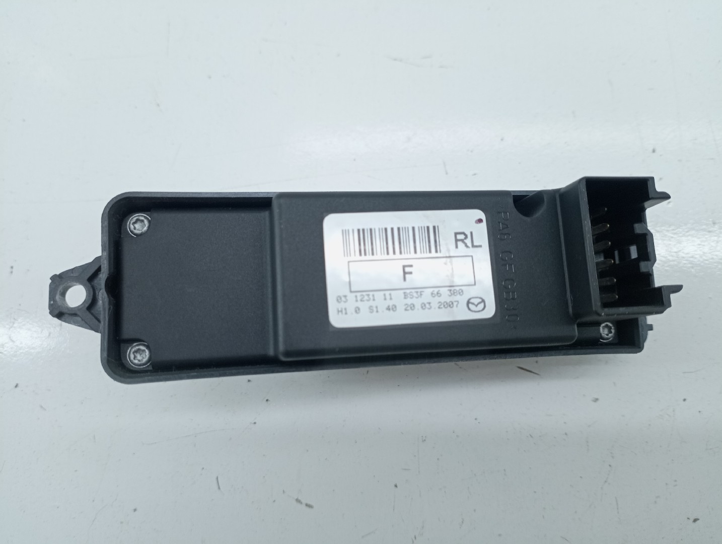 Comutador de vidro traseiro esquerdo MAZDA 3 (BK) | 03 - 09 Imagem-2