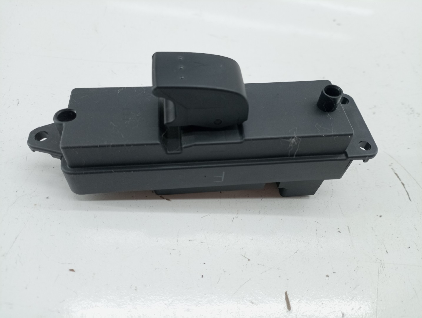 Comutador de vidro traseiro esquerdo MAZDA 3 (BK) | 03 - 09 Imagem-5