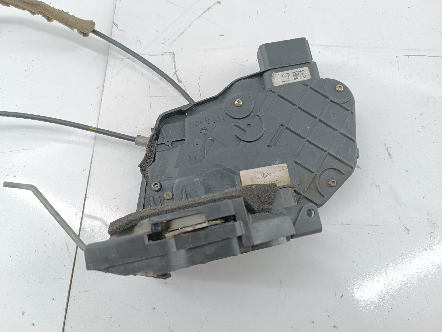 Fecho da Porta Frente Direito MAZDA 3 (BK) | 03 - 09