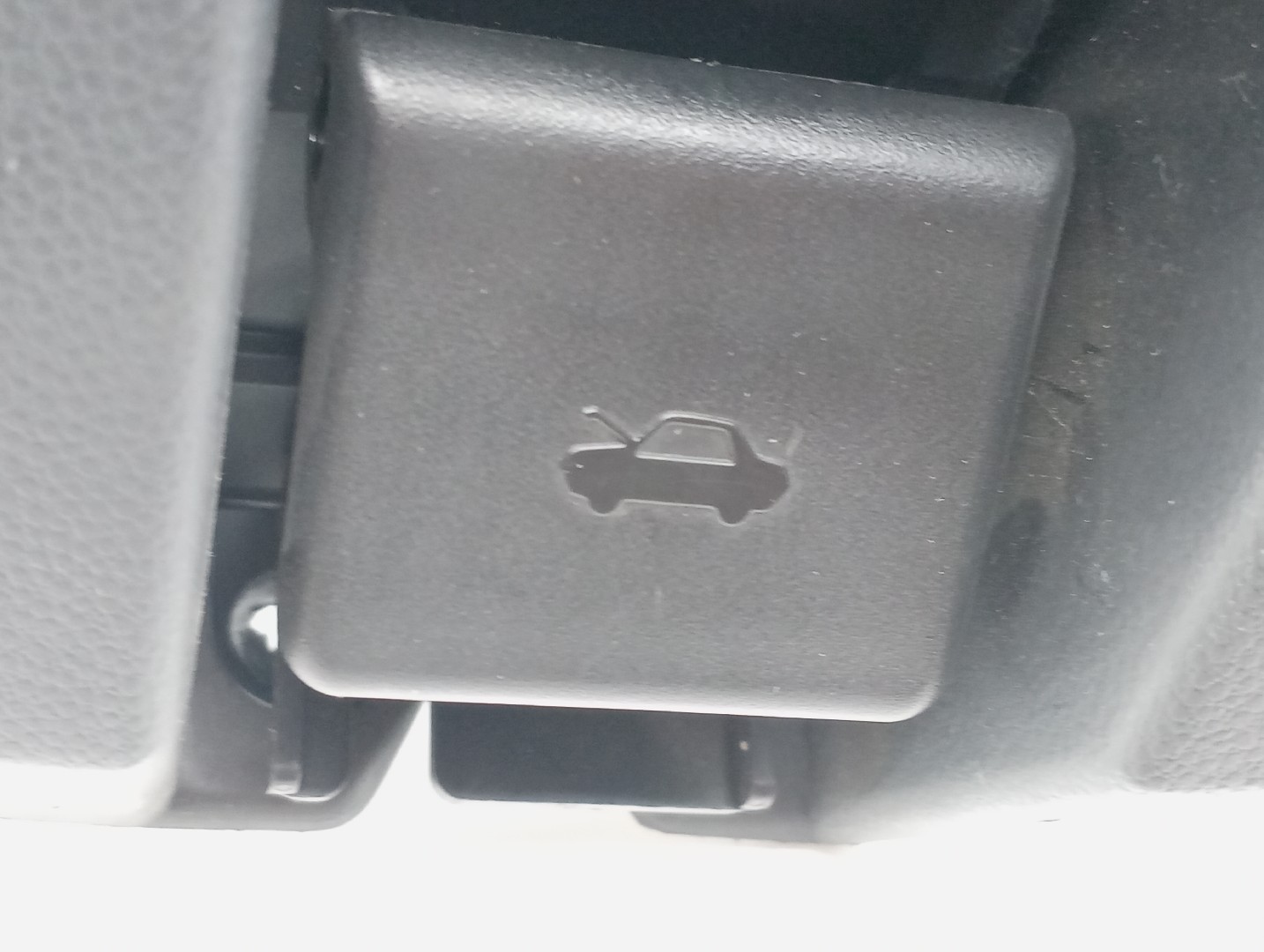 Painel inferior de tablier MAZDA 3 (BK) | 03 - 09 Imagem-2