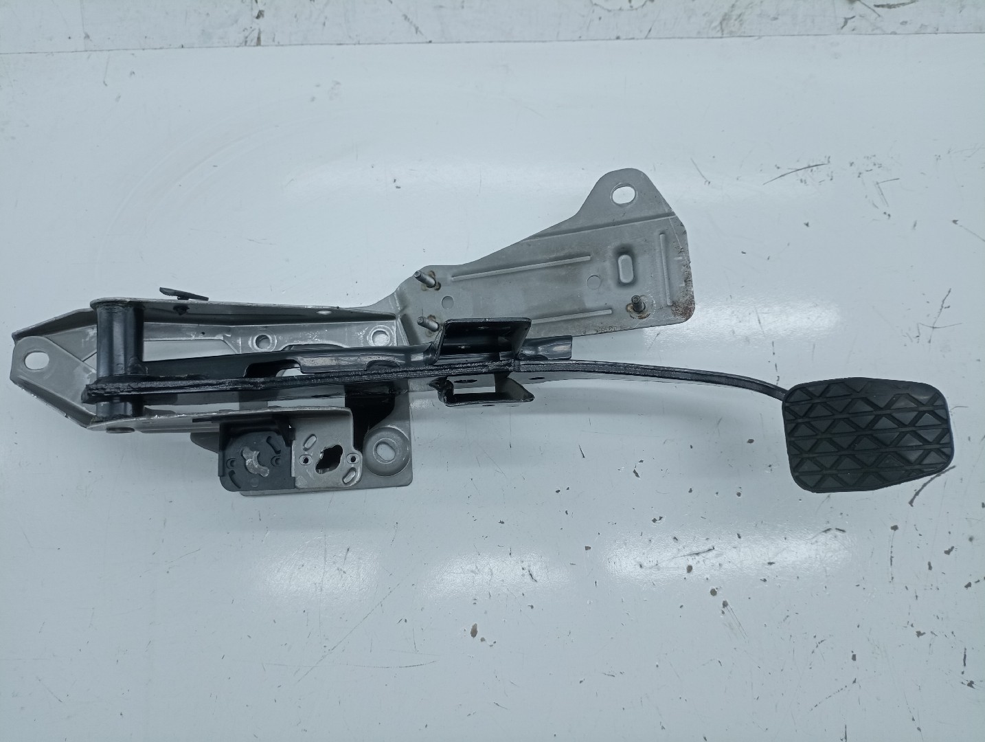 Pedal de travão MAZDA 3 (BK) | 03 - 09