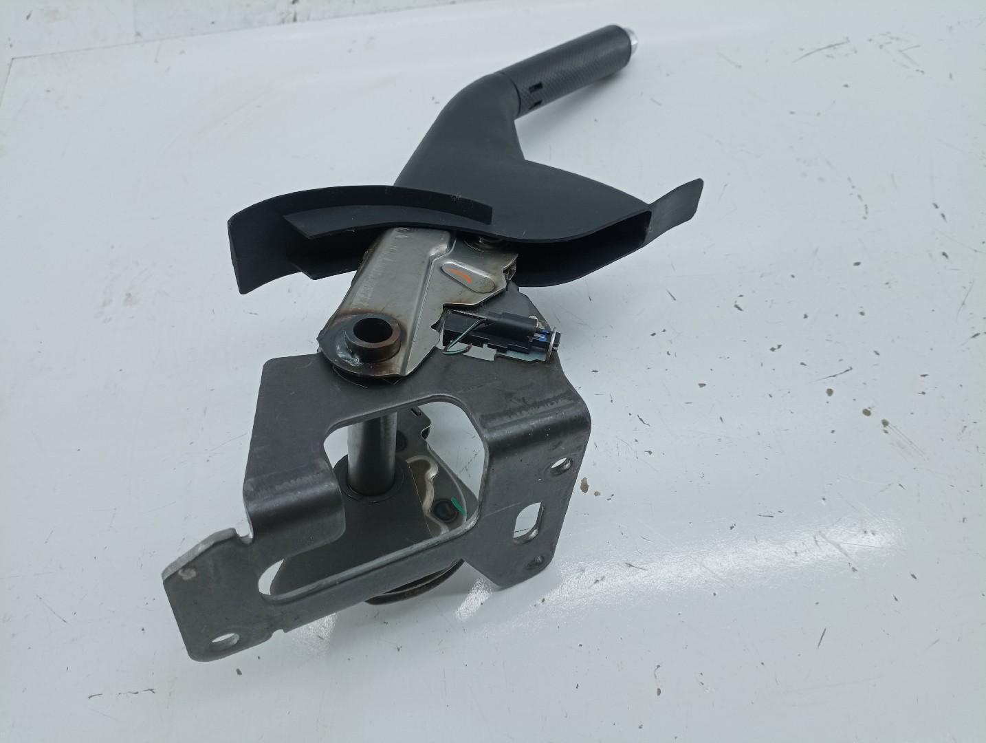 Travão de mão MAZDA 3 (BK) | 03 - 09 Imagem-3