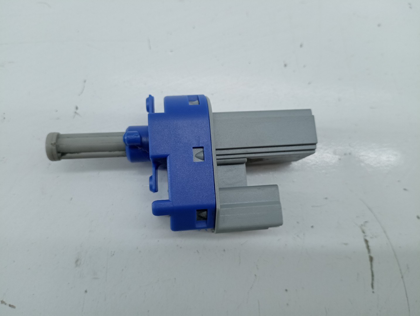 Sensor do pedal de embraiagem MAZDA 3 (BK) | 03 - 09 Imagem-3
