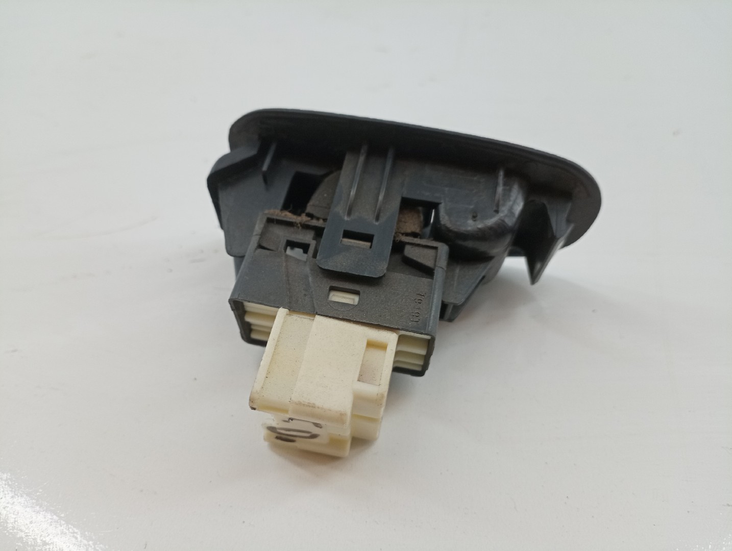Comutador de vidro traseiro direito NISSAN ALMERA I (N15) | 95 - 00