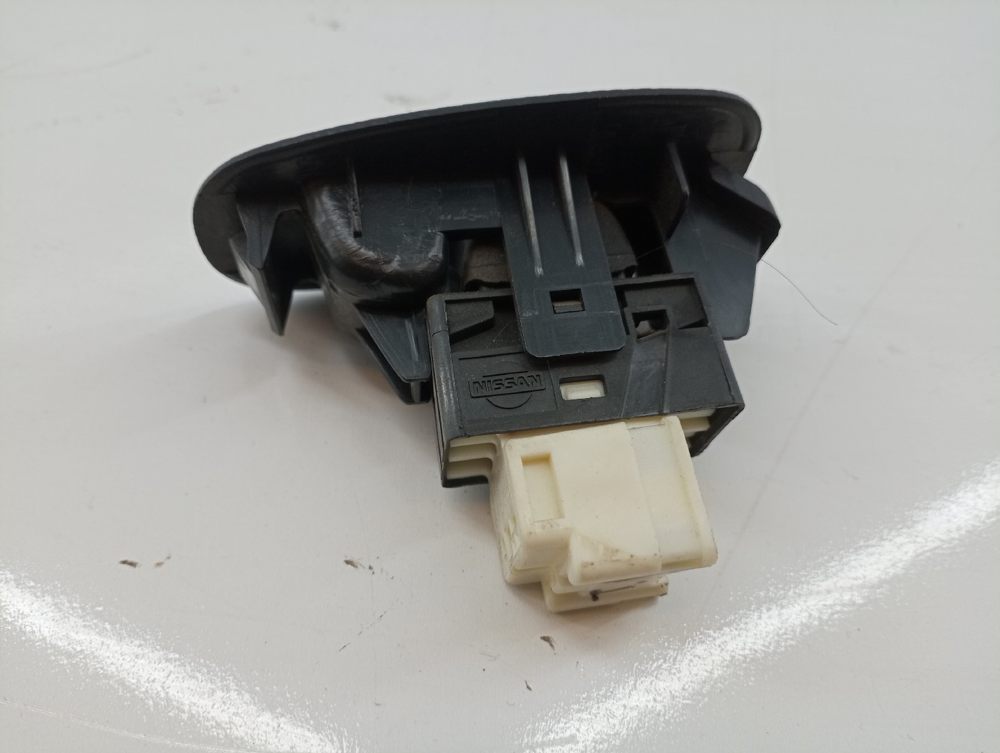 Comutador de vidro traseiro direito NISSAN ALMERA I (N15) | 95 - 00 Imagem-2