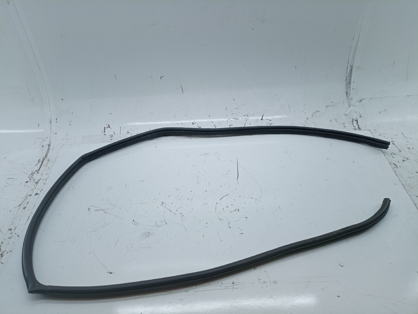 Borracha Da Porta Traseira Esquerda MAZDA 3 (BK) | 03 - 09