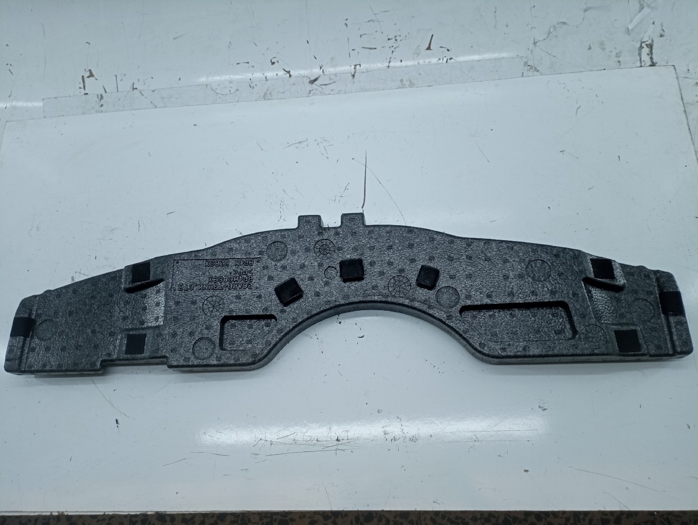 Suporte de Kit de pneu suplente MAZDA 3 (BK) | 03 - 09 Imagem-4