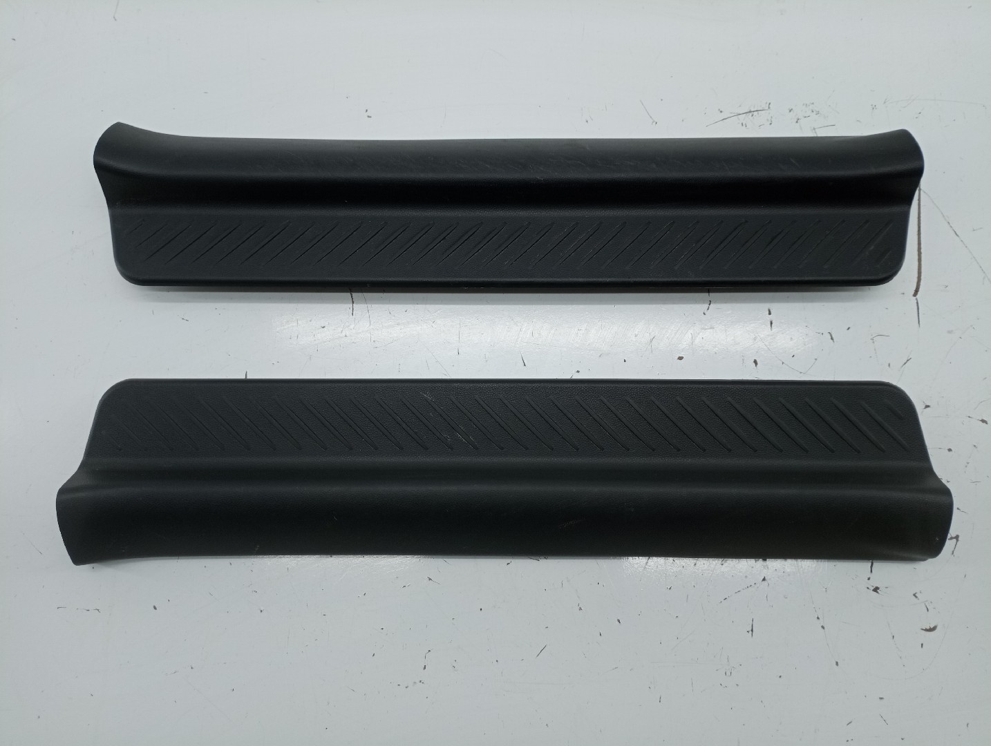 Moldura de soleira de porta MAZDA 3 (BK) | 03 - 09