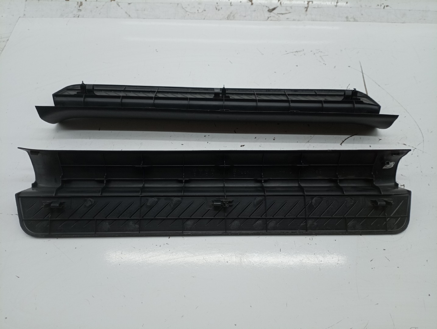 Moldura de soleira de porta MAZDA 3 (BK) | 03 - 09 Imagem-2