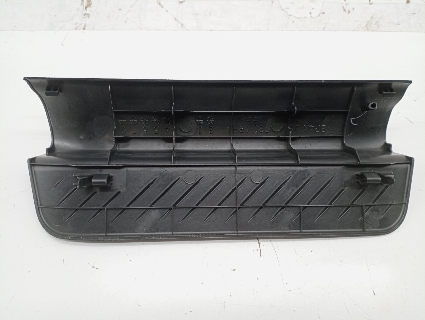 Moldura de soleira de porta MAZDA 3 (BK) | 03 - 09 Imagem-1