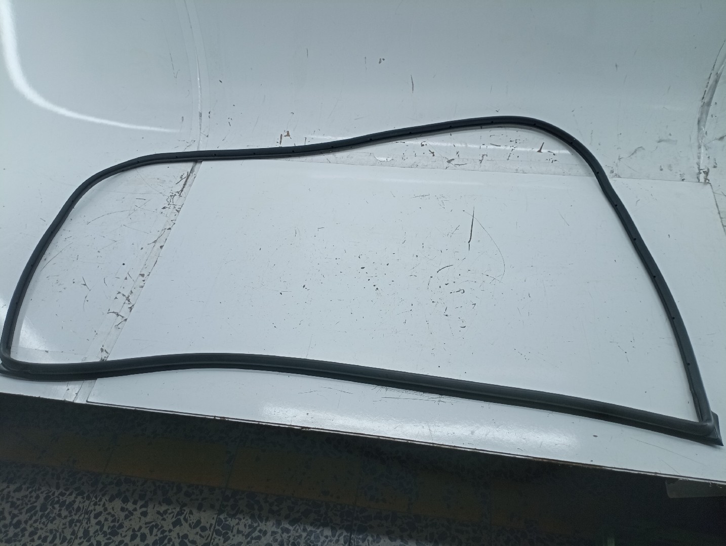 Borracha Porta Tras Esquerdo MAZDA 3 (BK) | 03 - 09