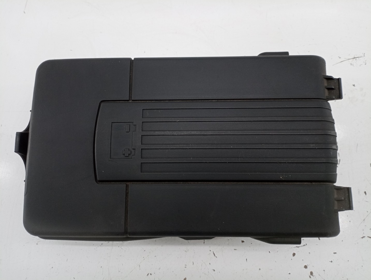 Tampa de bateria VOLKSWAGEN PASSAT (3C2) | 05 - 10