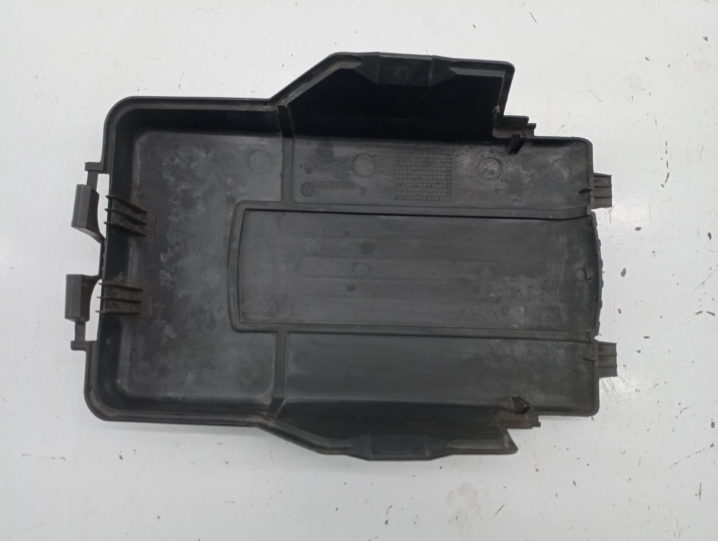 Tampa de bateria VOLKSWAGEN PASSAT (3C2) | 05 - 10 Imagem-2