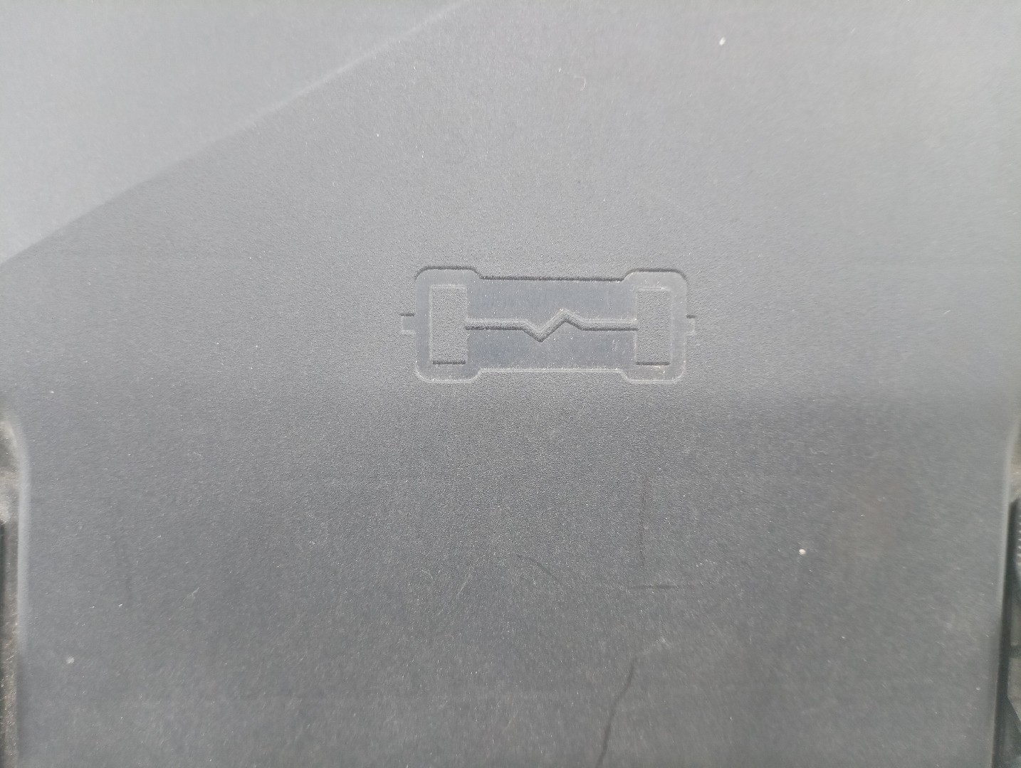 Tampa de caixa de fusiveis VOLKSWAGEN PASSAT (3C2) | 05 - 10 Imagem-1