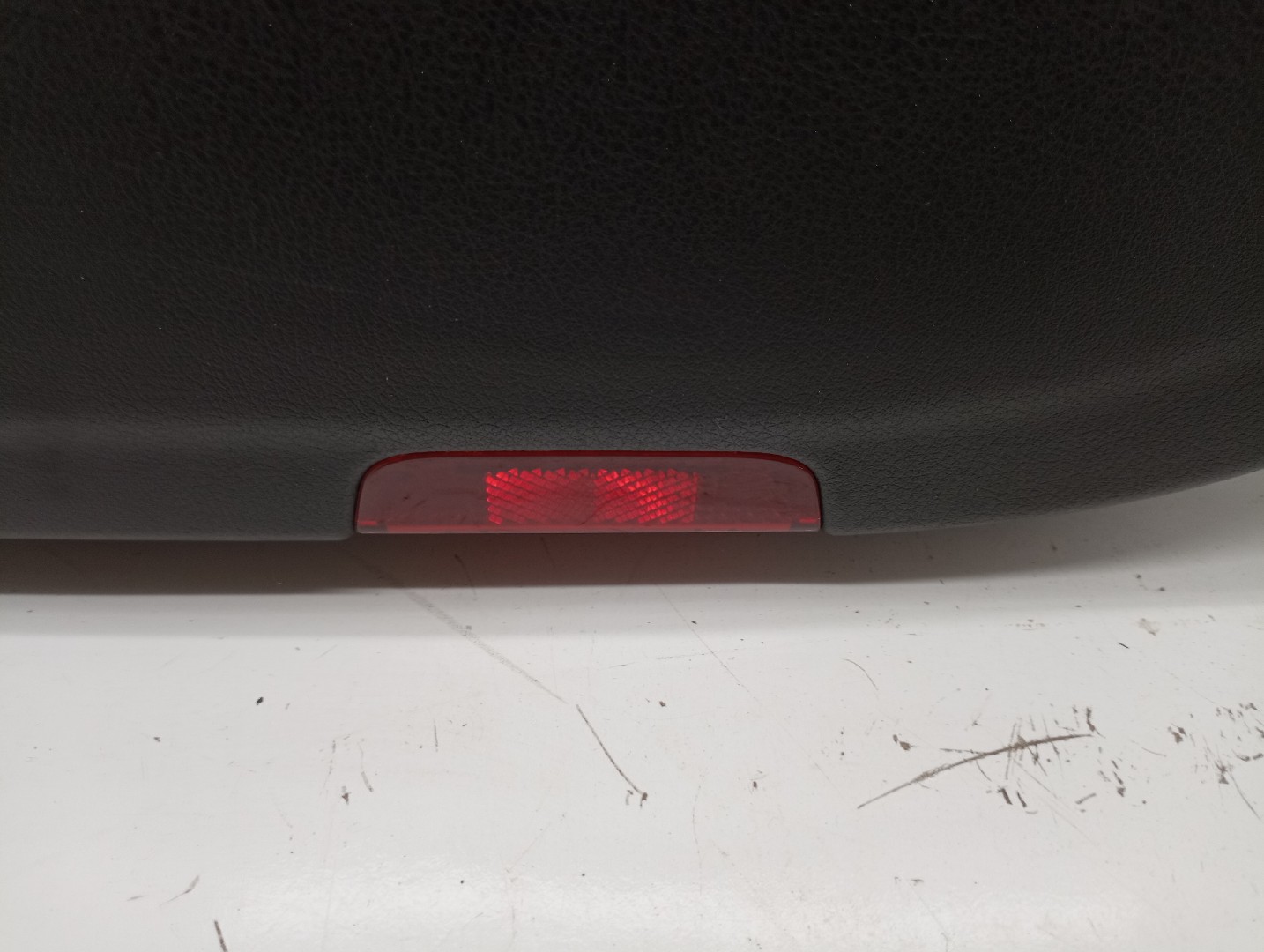 Quartela de porta trás direita VOLKSWAGEN PASSAT (3C2) | 05 - 10 Imagem-1