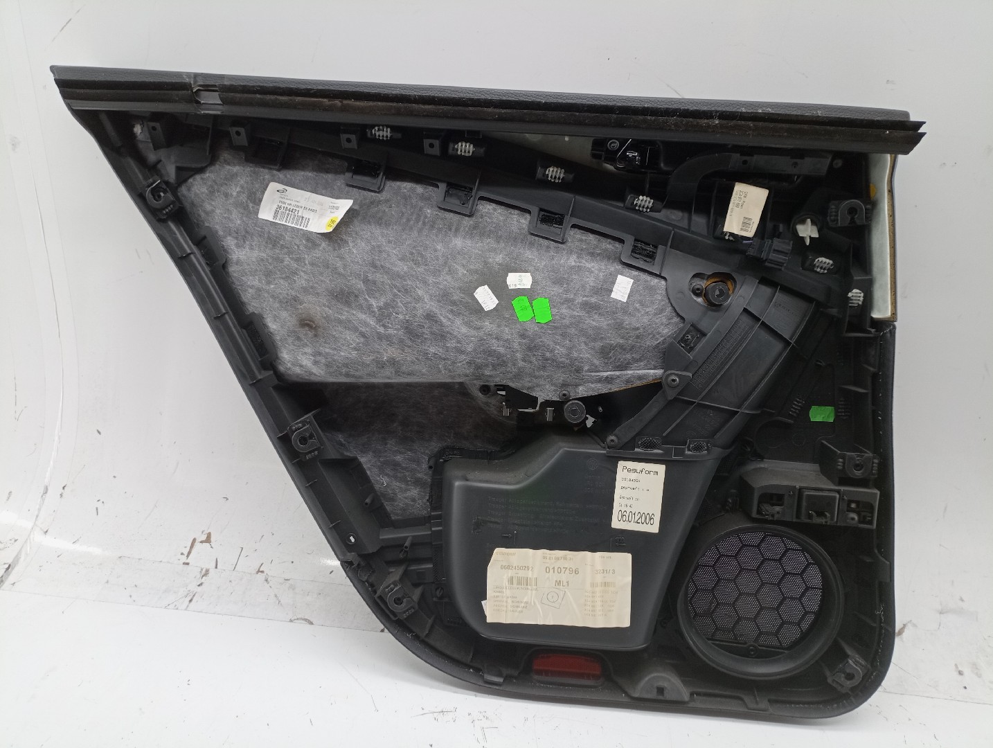 Quartela de porta trás direita VOLKSWAGEN PASSAT (3C2) | 05 - 10 Imagem-5