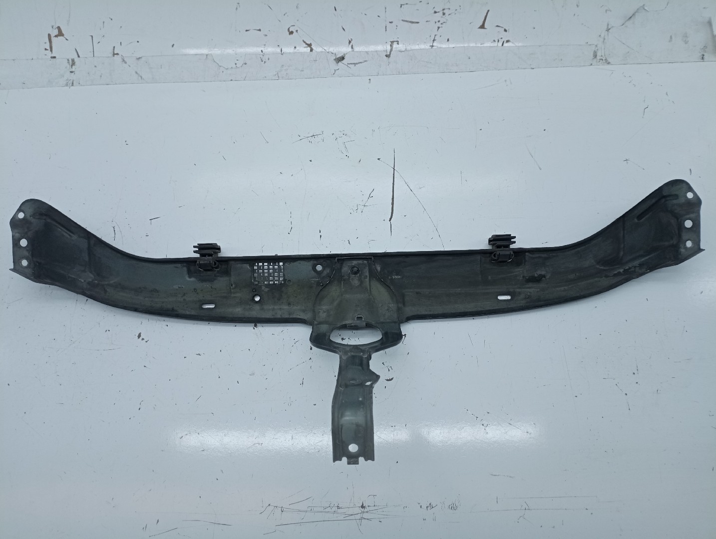 Travessa superior de radiador MERCEDES-BENZ E-CLASS (W210) | 95 - 03 Imagem-2