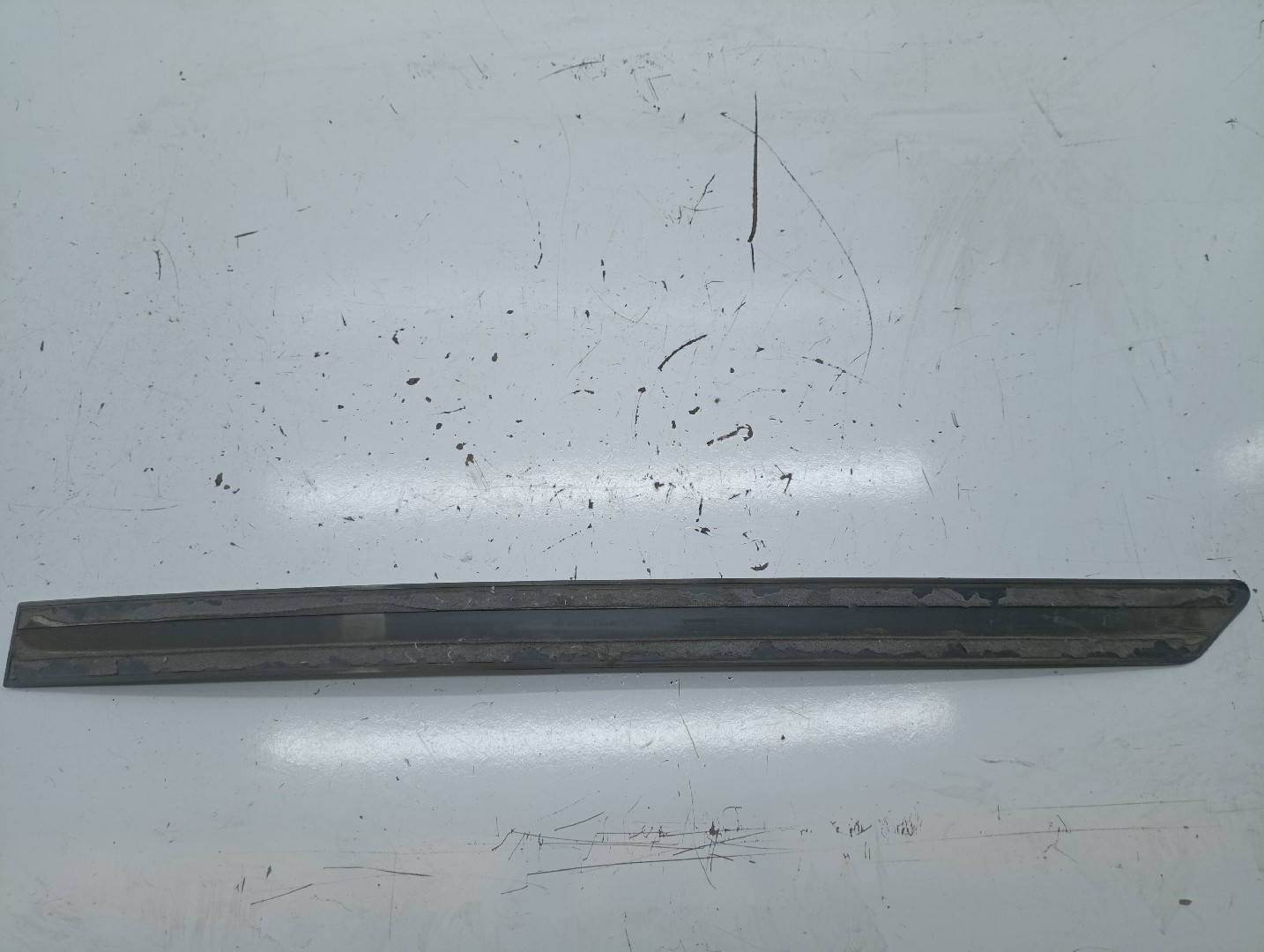 Friso da porta MITSUBISHI SPACE STAR Veículo multiuso (DG_A) | 98 - 04 Imagem-3