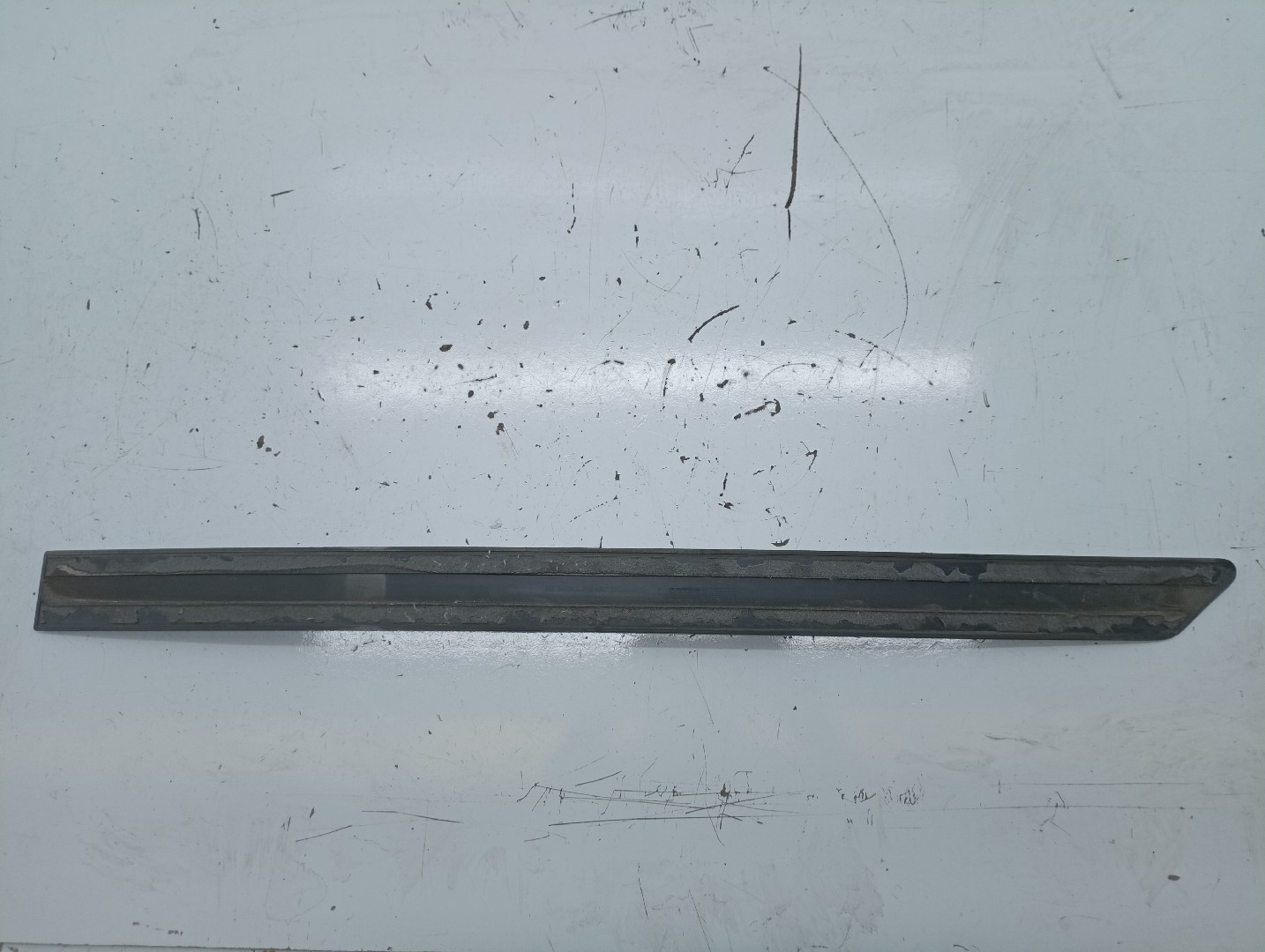 Friso da porta MITSUBISHI SPACE STAR Veículo multiuso (DG_A) | 98 - 04 Imagem-1