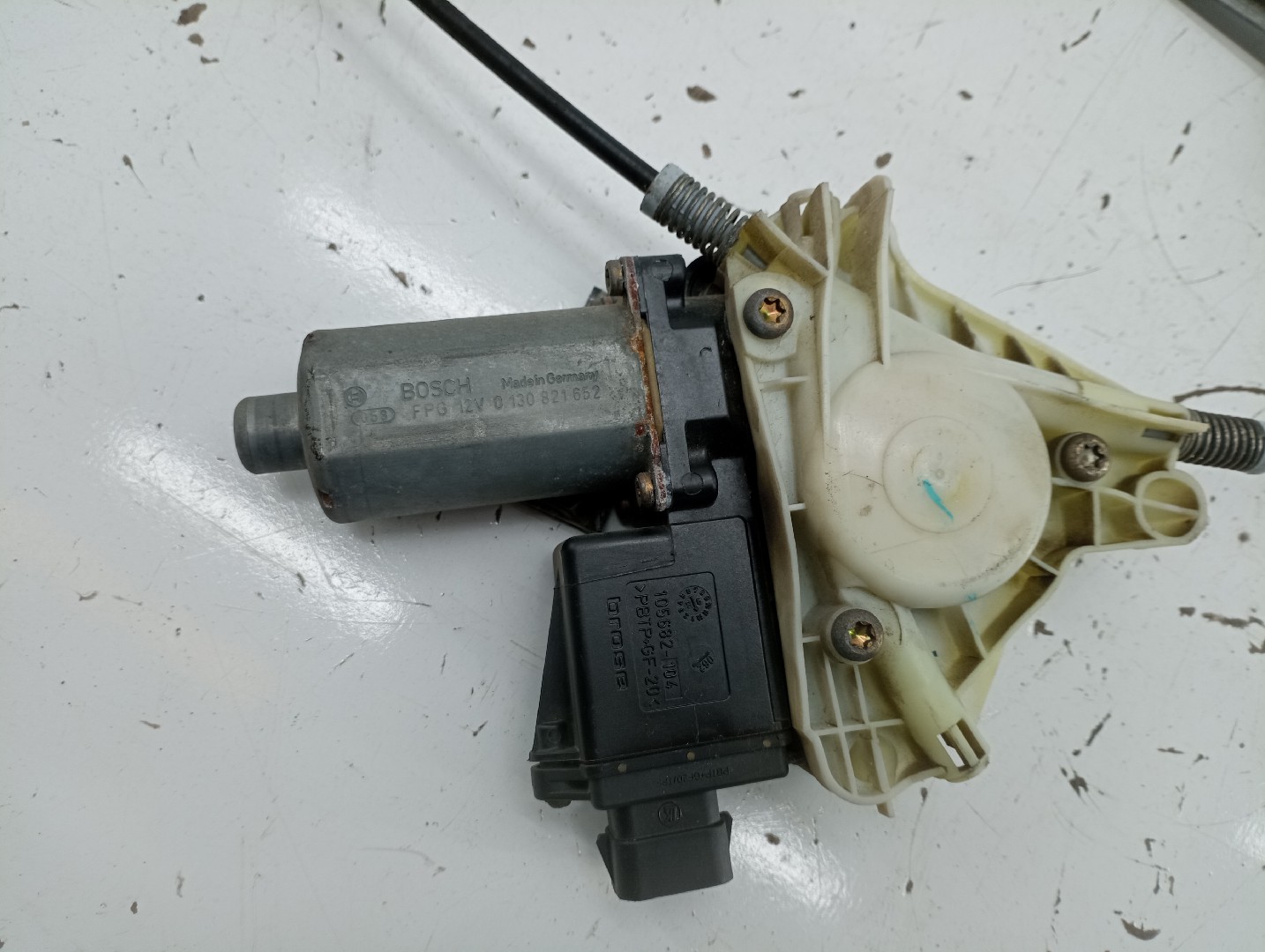 Motor e elevador de vidro trás direito MITSUBISHI SPACE STAR Veículo multiuso (DG_A) | 98 - 04 Imagem-4
