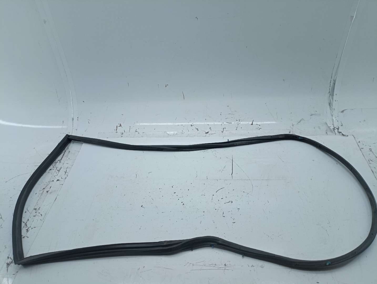 Borracha Da Porta Traseira Direita MITSUBISHI SPACE STAR Veículo multiuso (DG_A) | 98 - 04