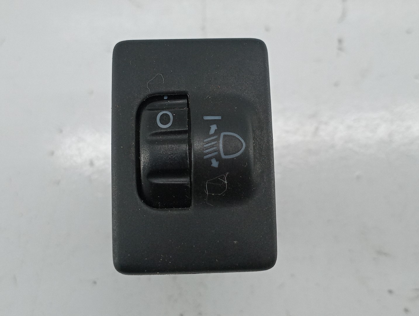 Regulador de luzes TOYOTA YARIS (_P9_) | 05 - 14